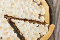 Gooey Smores Dessert Pizza