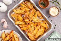 Crispy Thyme Parmesan Roast Potatoes