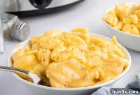 Creamy Slow Cooker Velveeta Mac and Cheese