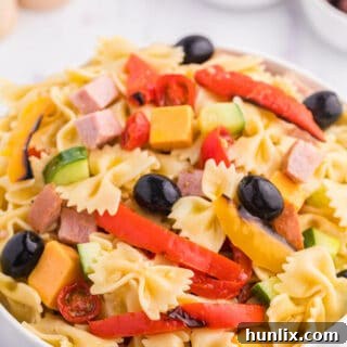 Blistered Bell Pepper Pasta Toss 7 A bowl of roasted pepper pasta salad.