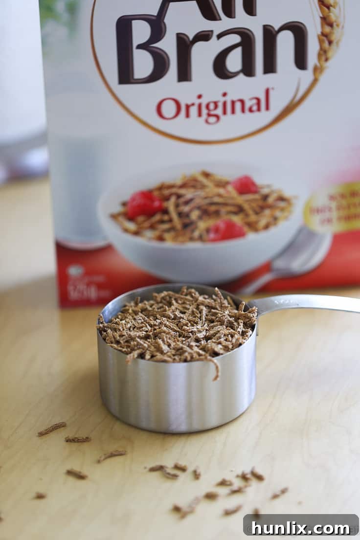 Healthy Shepherd's Pie - A comfort food classic recipe gets a makeover. This Healthy Shepherd's Pie has a mashed cauliflower topping and fibre filled filling. Delish!