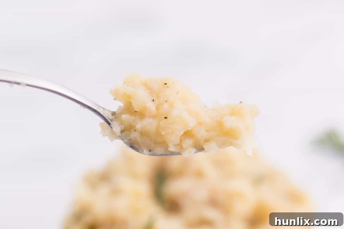 Infused Slow Cooker Rosemary Garlic Mash 7 Slow Cooker Rosemary Garlic Mashed Potatoes - Make the creamiest mashed potatoes in your Crockpot! You'll love the rich, garlicky flavor in every bite for a delicious fall side dish.