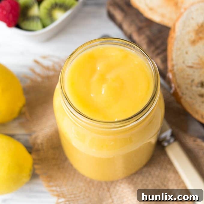 Homemade lemon curd in a jar.