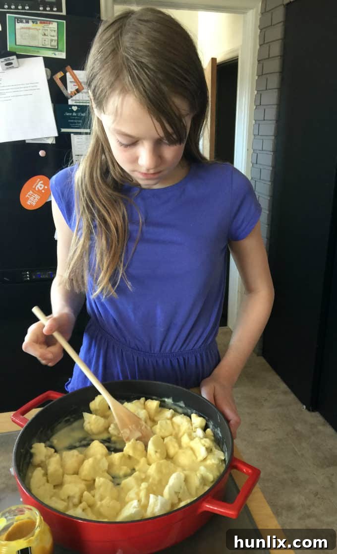 Honey Dijon Baked Cauliflower - Honey Dijon Mustard packs a wonderful flavour punch in this creamy, smooth sauce. Even picky kids love this recipe! 