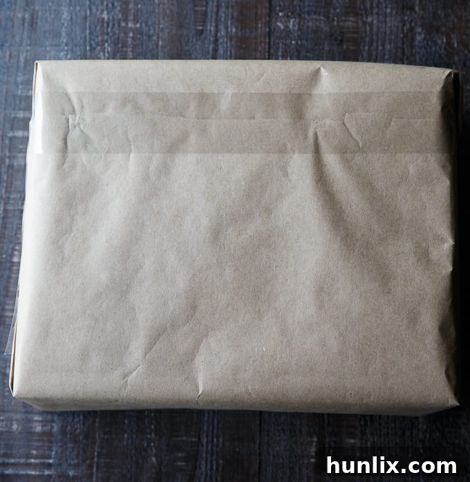 A Homemade Gift Idea - Send your friends and family a batch of yummy Snickerdoodles and decorate your gift with Scotch Brand Expressions Glitter Tape!