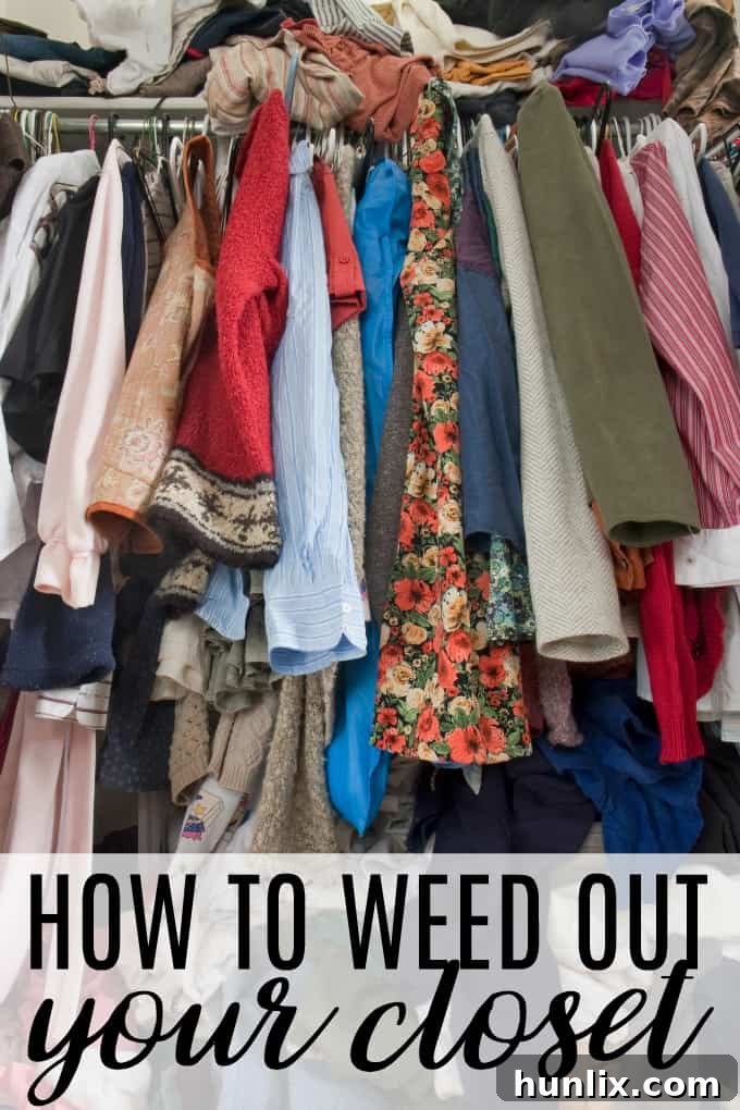 Ruthless Closet Purge 2 How to Weed Out Your Closet - The beauty of a good closet cleanout is that it makes it easier to stay on top of clutter. If you start with a gorgeous, organized space for all of your clothes, shoes and accessories, you can start each day off with a bang!