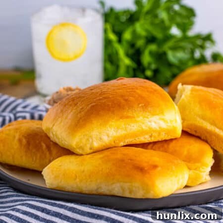 Copycat Texas Roadhouse Rolls