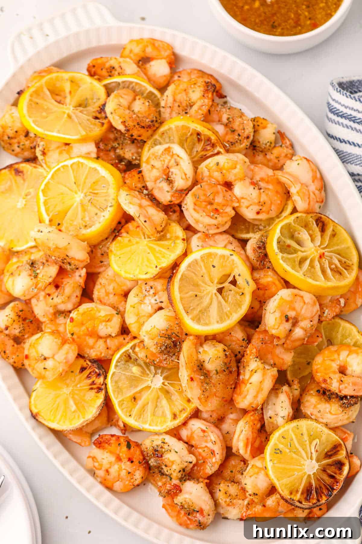 Crispy Air Fryer Shrimp 7 A vibrant close-up of the finished air fryer shrimp dish on a platter, ready to be enjoyed.