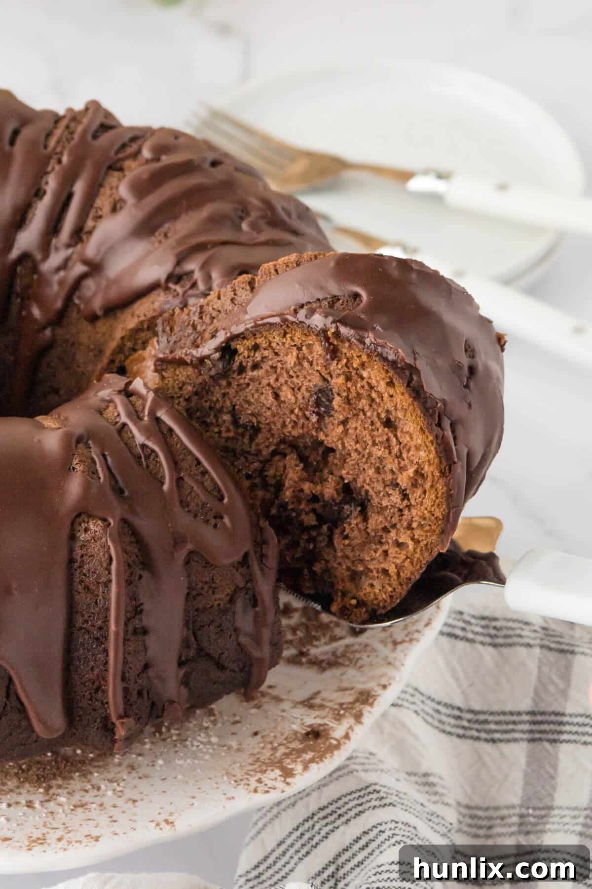 The cake on a spatula.