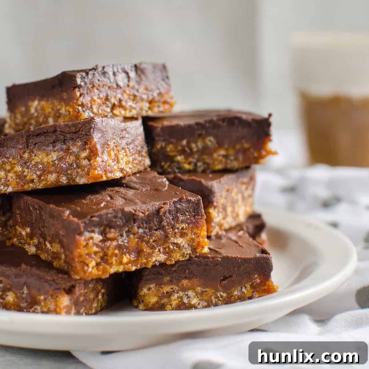 Crunchy Chocolate Pumpkin Caramels (Pumpkin Caramel Rice Krispie Bars)